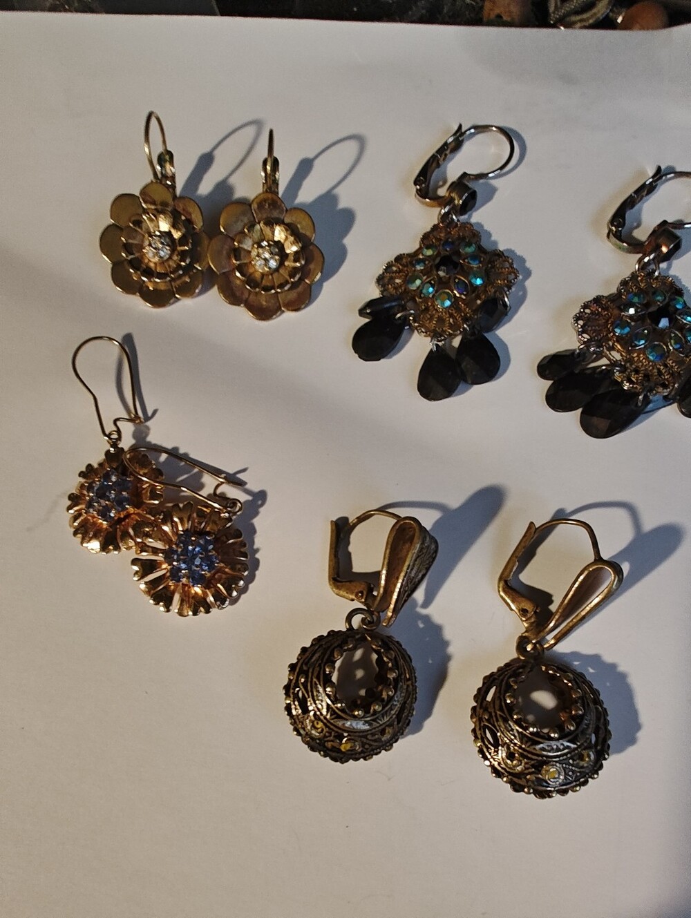 ELEGANT Vintage Earrings